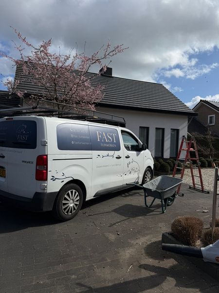 Fast Tuinwerken bestelbus op locatie